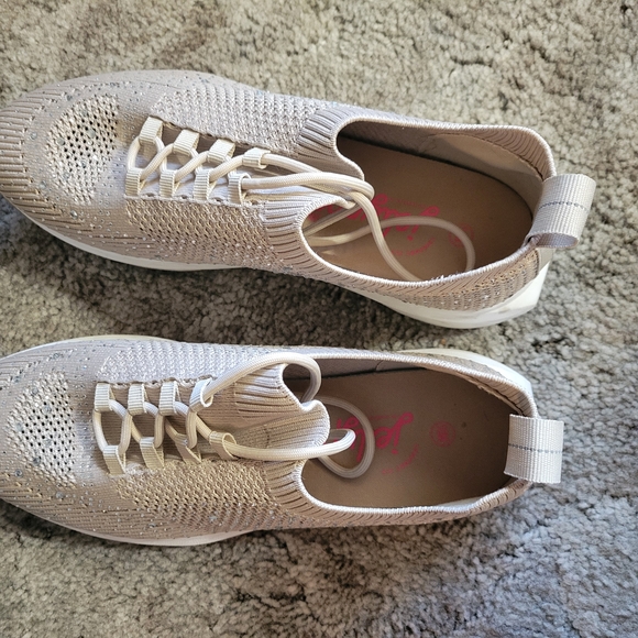 Jellypop Shoes - Jellypop Light Beige Women's Sneakers